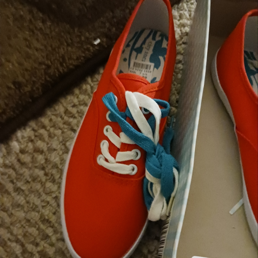 Women's shoes
